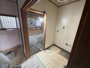 賃貸物件リノベーション工事（初日）